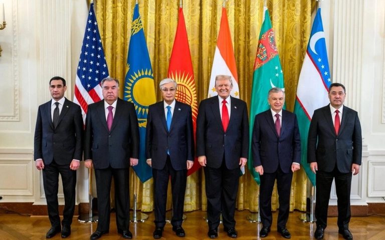 АҚШ пен Орталық Азия елдері басшыларының кездесуі